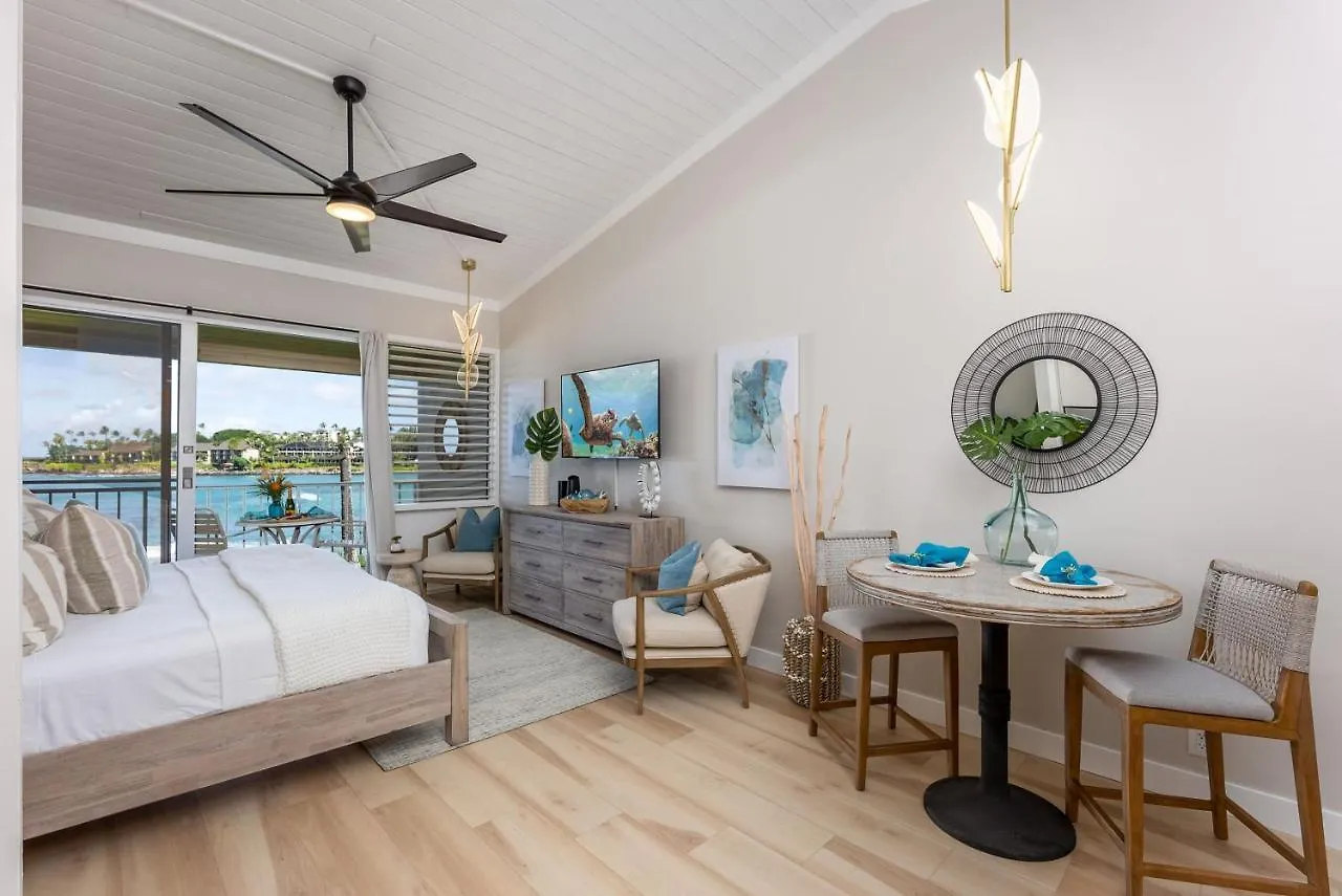 Napili Shores A202 Of Studio Condo カハナ